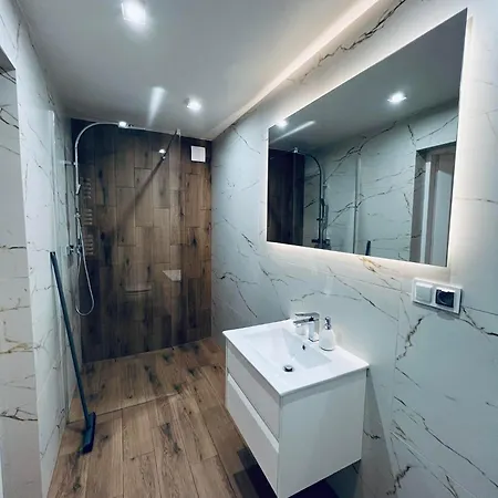 Modrzewiowa Zator Hotel apartamentowy Piotrowice (Oswiecim)